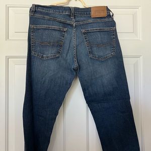 Signature Levi Strauss men’s jeans, size 32x33 blue denim